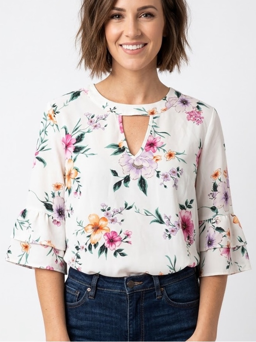 URBAN ROMANTICS White Floral Flowy Top Layered Bell Sleeves Ruffles Size Medium